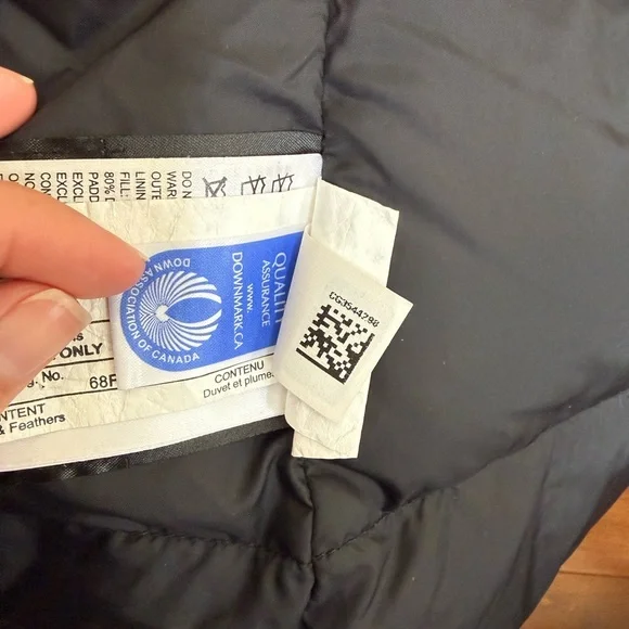 Canada Goose Black Quilted Jacket - Picture 9 of 12